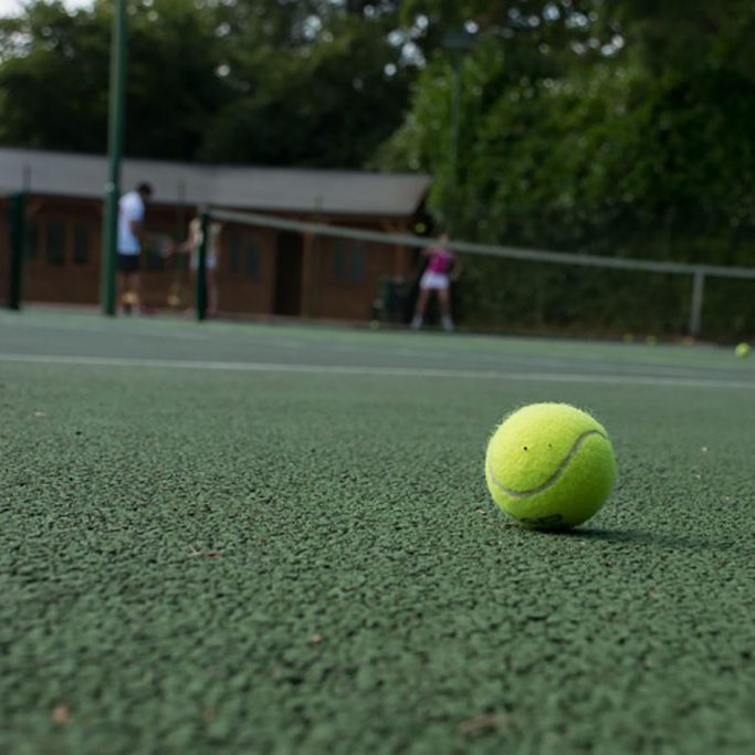 tmt-tennis-on-court